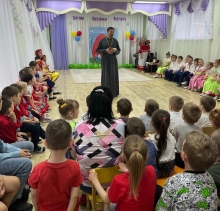 Сегодня, 15 мая на базе Новосёловского детского сада Малышок №11 состоялся районный детский фестиваль «Светлая Пасхальная благодать».
